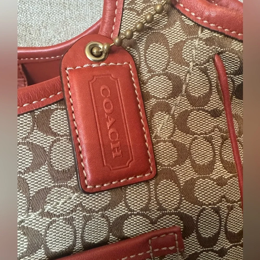 Coach - 2007 Ergo 10744 - Red/Orange Leather Trim - EXCELLENT condition - Picture 2 of 8